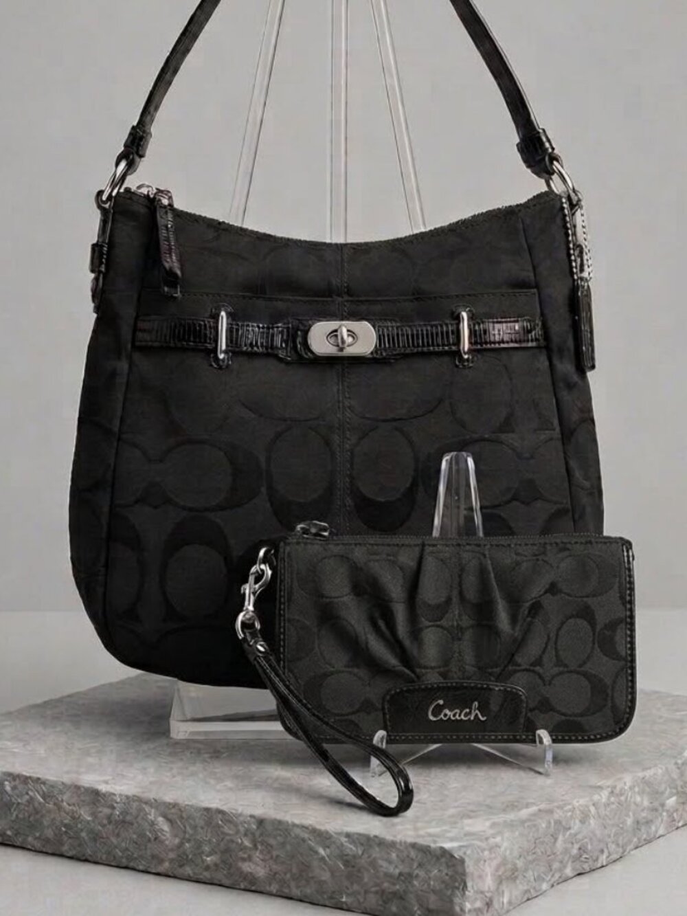 Coach Y2K Black Signature C Set - Chelsea Ashlyn & Matching Wristlet Bundle